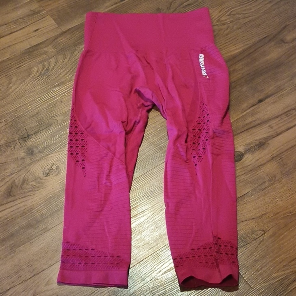 Gymshark Berry Pink High Waisted Capri Leggings A41